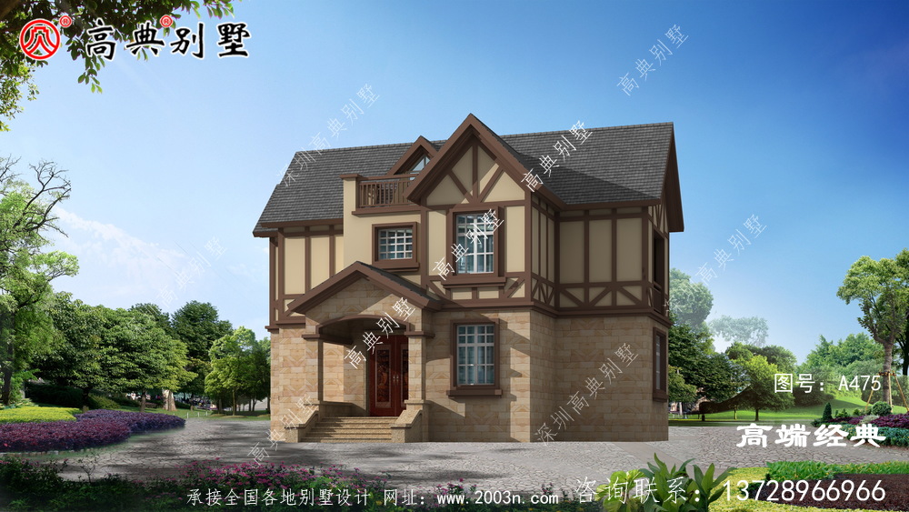 門樓采用方形羅馬柱比傳統的圓方柱更有氣勢