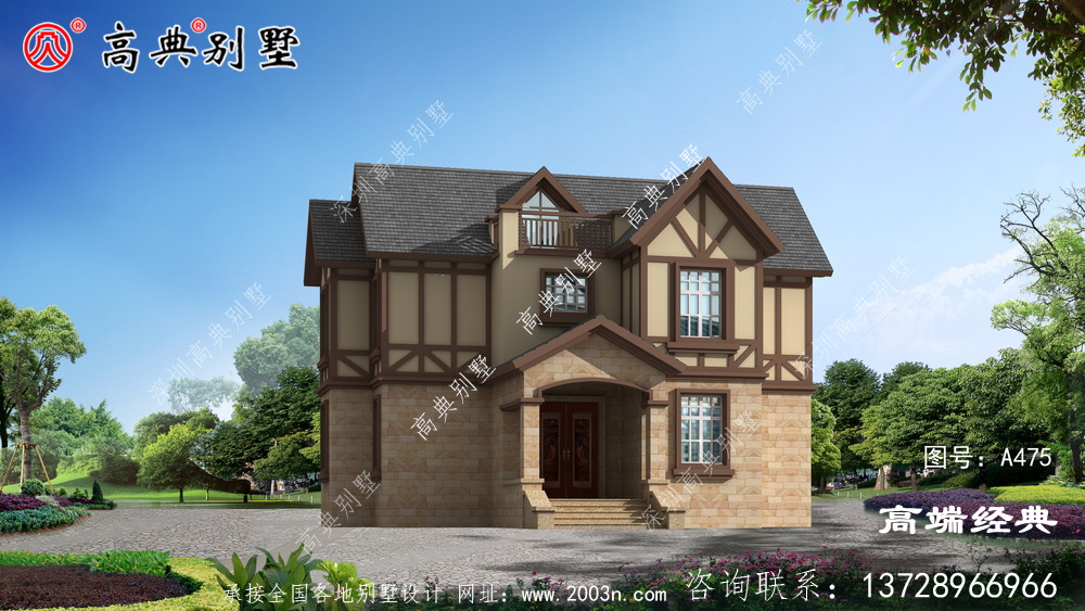 門樓采用方形羅馬柱比傳統的圓方柱更有氣勢